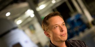 Elon Musk: – I september kommer Tesla el-lastebil