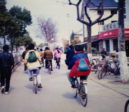 Sykkeldeling tar av i Kina – overetablering skaper problemer