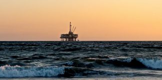 Dagbladet: Et flertall av nordmenn vil la oljen være i bakken