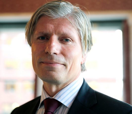 Han leder den nye energi- og miljøkomitéen på Stortinget