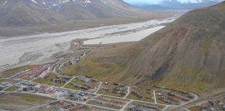 Værvarsel: Longyearbyen + 3 / regn, Roma -8 / skyet