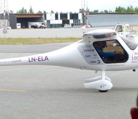 Historisk og elektrisk flytur på Gardermoen