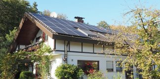 Integrerte solceller kan bli elementær byggevare i framtiden – nytt system utredes