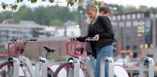 Aluminium fra norske bilvrak blir til sykkelstativ i Bergen og Trondheim