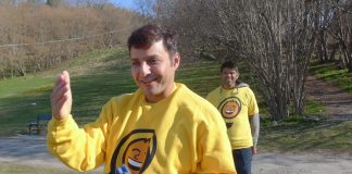 Afroz Shah til Kastellet-elever: – Dere har valgt å være en del av løsningen