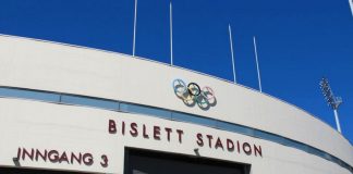 Bisletts solcelleanlegg lagrer strøm på brukte elbilbatterier