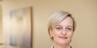 Norsk Hydro, Yara og Tesla blant “klimaverstinger”. Investorer ber dem innstendig om å kutte utslipp