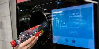 350 millioner bokser og flasker med drikke selges i sommer. Pantingen sparer masse CO2