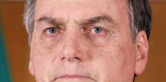 Reuters: Nå snakker Bolsonaro om å sette inn militæret for å slukke