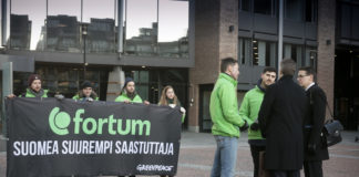 Fortum og SEB graver seg videre inn i kull – ble konfrontert av Greenpeace