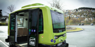 Trondheim først i Europa: Lar deg bestille bussen dit du er (ja, den er selvkjørende og elektrisk)