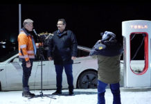 Varangerbotn har fått verdens nordligste og Europas østligste Tesla-ladere