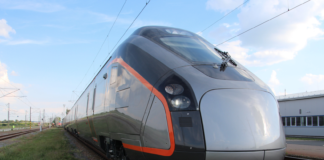 Snart kan du ta “flytoget” på vanlige toglinjer i Norge