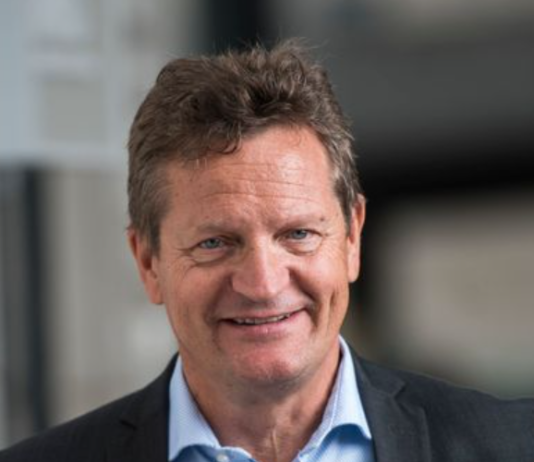 Tilbyr bankkort av resirkulert plast