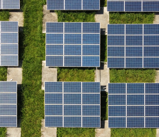 Overgang til en fornybar framtid er fullt mulig, viser “exit-fossil strategi”