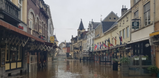 Over 150 flomofre i Mellom-Europa. Langsiktige klimatiltak mangler, hevder kritiker