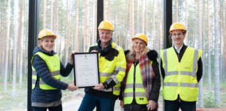 The Plus fikk Fornybarprisen, og nå er det “offisielt”: Magnor har verdens mest miljøvennlige møbelfabrikk