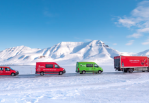 Verdens nordligste el-lastebil kjører på Svalbard