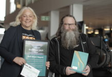 Har ryddet 1 000 tonn strandsøppel: Rolf-Ørjan Høgset fikk miljøprisen Gullklypa