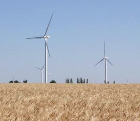 Russland slo ut nesten all vindkraft i Ukraina, og mye av solenergien