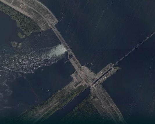 Dambrudd og nedsmelting kan true Europas største atomkraftverk