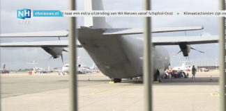 Klimaaktivister blokkerer privatfly på Schiphol