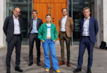 Dom i Førdefjordsaken faller onsdag Advokater fra Kluge, Truls Gulowsen og Gina Gylver foran Oslo Tinghus.