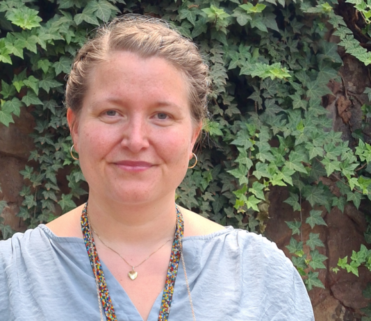 Hun er på FNs miljøforsamling: – Verdens stater har ikke tatt inn over seg alvoret Ingrid Rostad, ForUM.