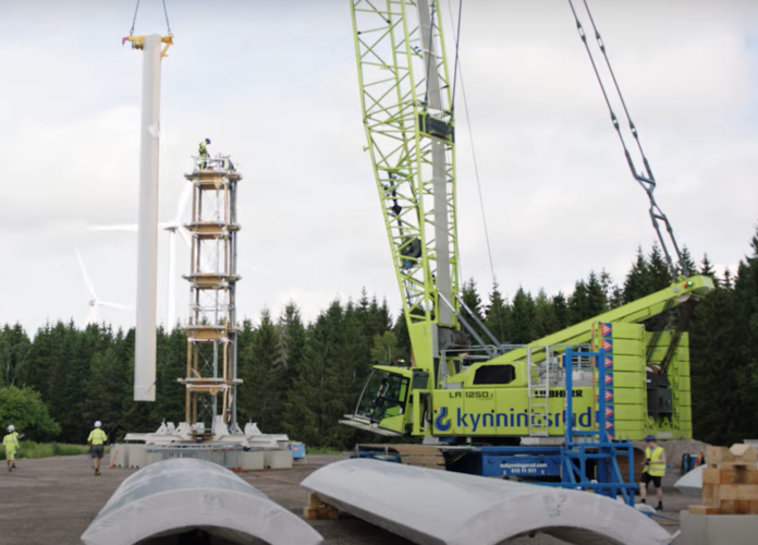 Vindturbin. Skara i Sverige. Modvion.