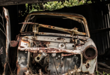 Nordmann tiltalt i Sverige for miljøkriminalitet Bilvrak.