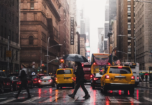 En selvfølge for oss, men først nå skal new yorkerne slippe å tråkke i søppel på gata