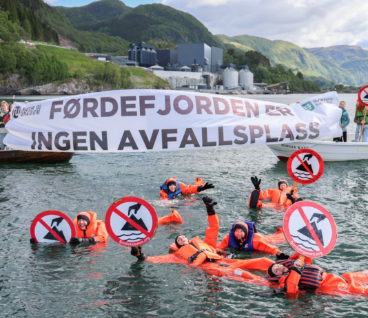 “Krasjet” åpningsfesten til Nordic Mining – lørdag er det fest for Førdefjorden