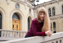 Du puster inn mikroplast hver dag – fra klærne dine