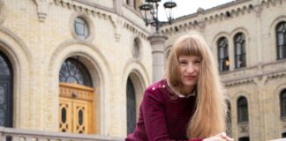 Du puster inn mikroplast hver dag – fra klærne dine