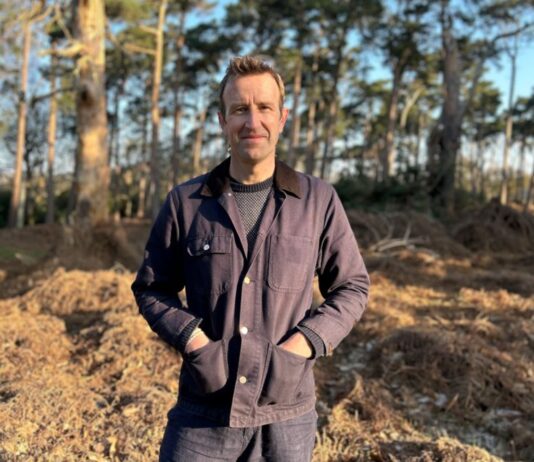 Han får Arne Næss Chair i år – verdenskjent naturforfatter kommer til Oslo
